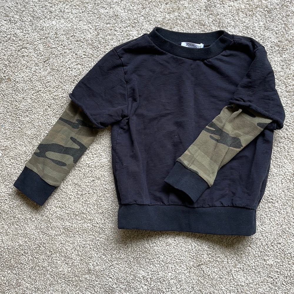 Joah Love Sweatshirt